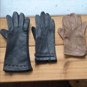 Lot of women’s gloves